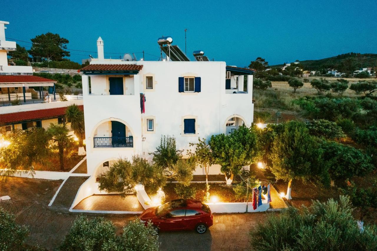 Theofilos Appartements Livadi  ภายนอก รูปภาพ