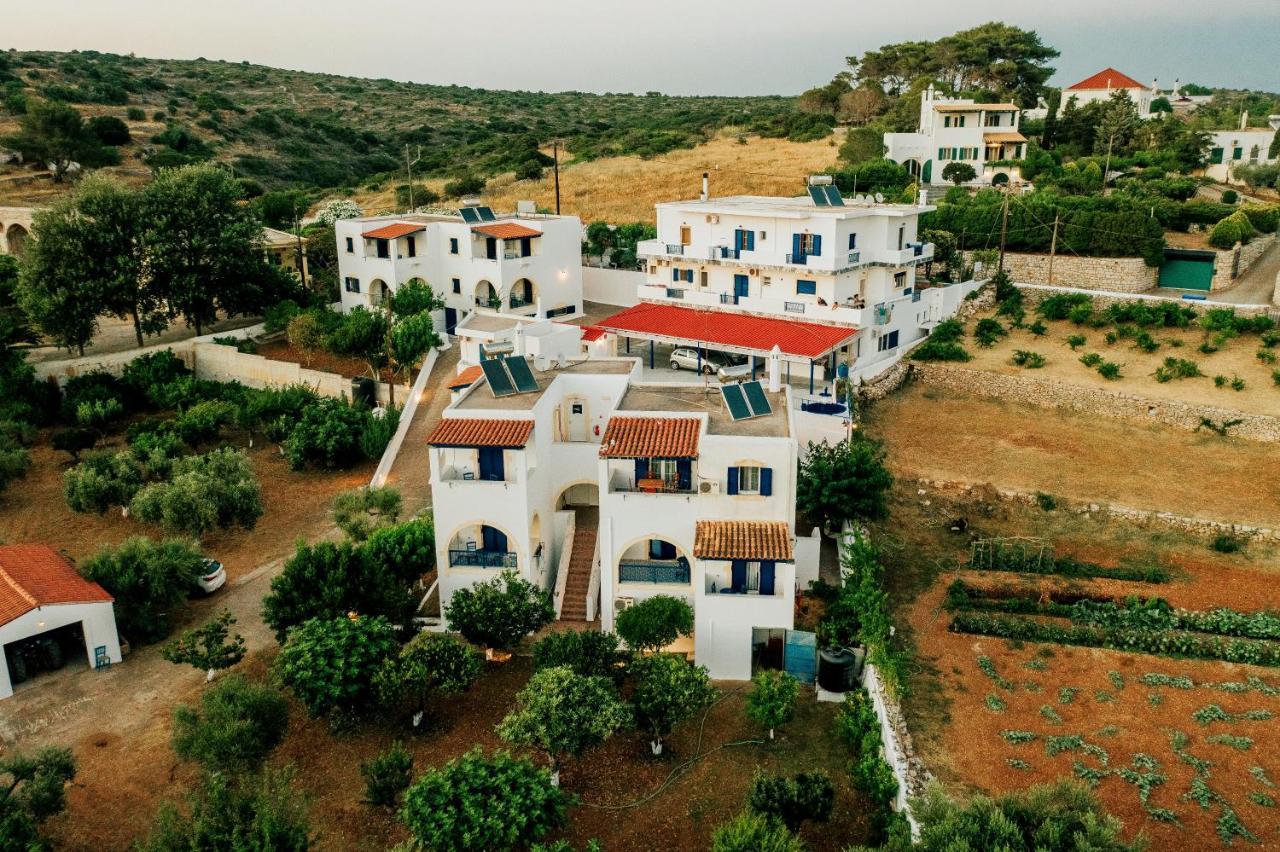 Theofilos Appartements Livadi  ภายนอก รูปภาพ