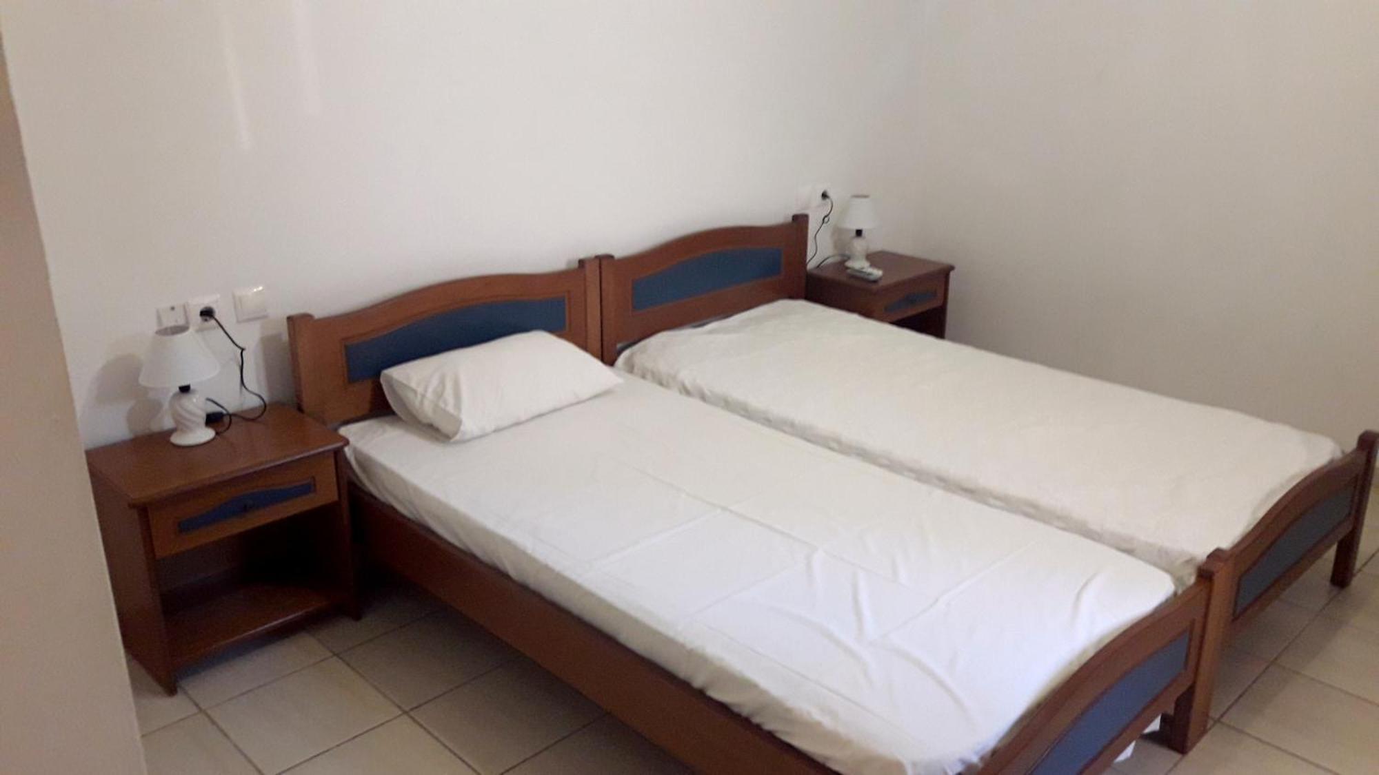Theofilos Appartements Livadi  ห้อง รูปภาพ