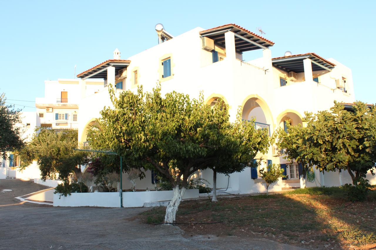 Theofilos Appartements Livadi  ภายนอก รูปภาพ