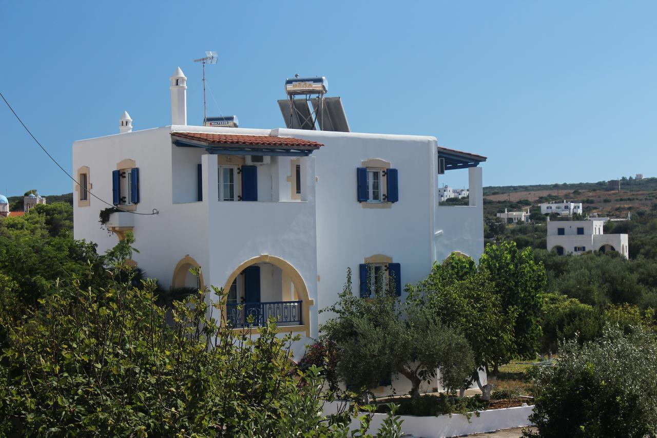 Theofilos Appartements Livadi  ภายนอก รูปภาพ