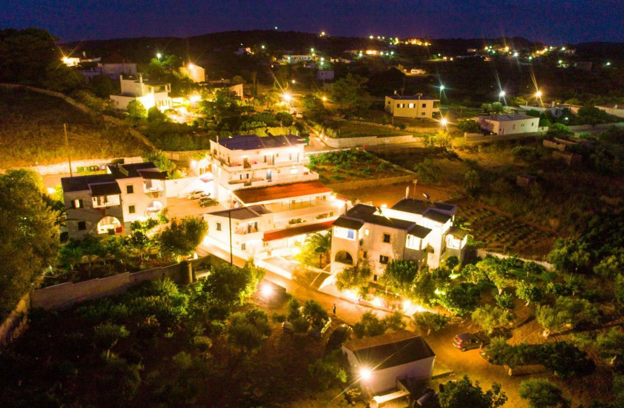 Theofilos Appartements Livadi  ภายนอก รูปภาพ